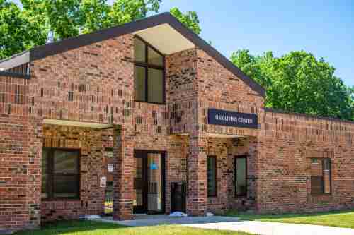 Exterior photo of Oak Living Center